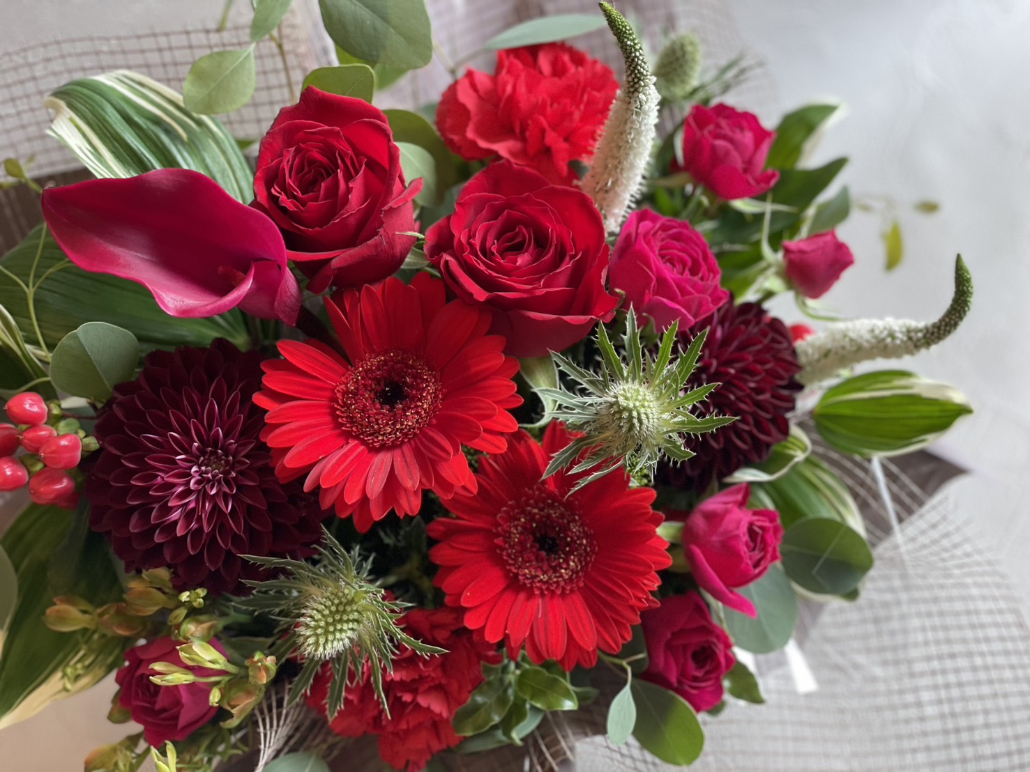 Fresh Flower Arrangement -Red- 2